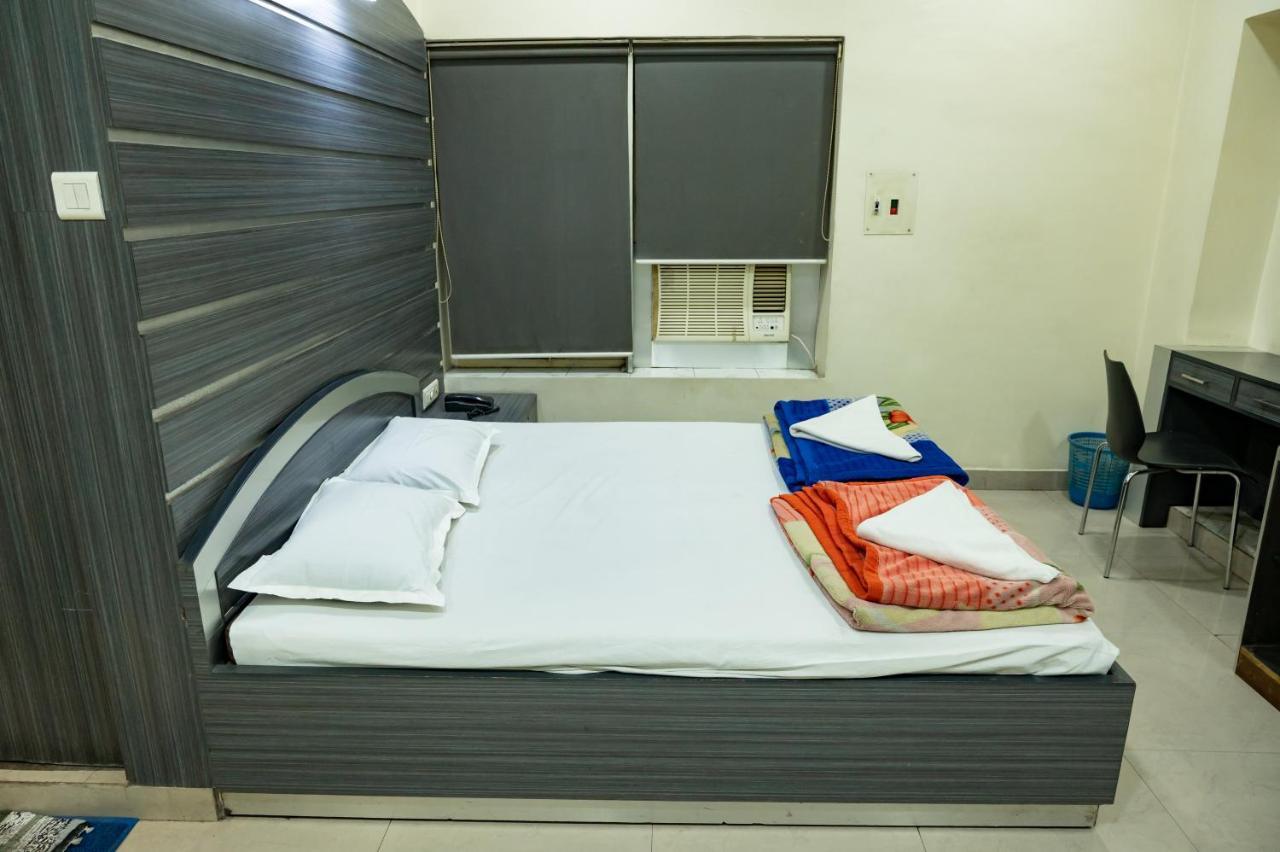 כלכותה Hotel Komala Vilas מראה חיצוני תמונה