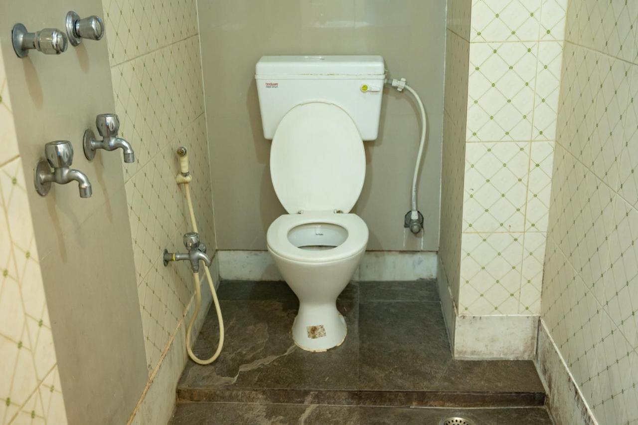 כלכותה Hotel Komala Vilas מראה חיצוני תמונה
