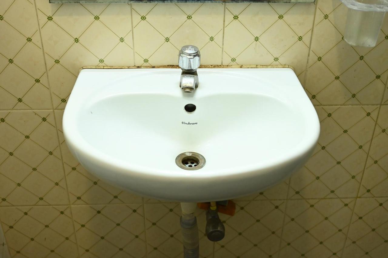 כלכותה Hotel Komala Vilas מראה חיצוני תמונה